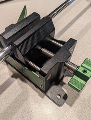 Golf Club Vise Clamp Regripping Kit Aluminum Quick Release Shaft Repair Tool